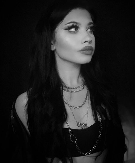 Kaleshell onlyfans nude pics