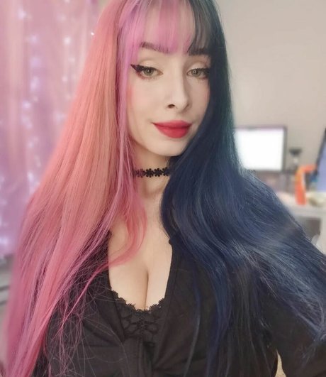 Mizzy Cyn nude leak onlyfans