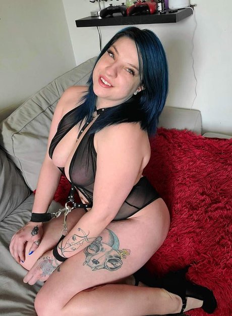 Gabbie Giroux onlyfans model photo