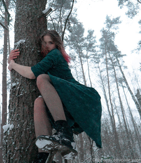 Pixie pie nude on onlyfans