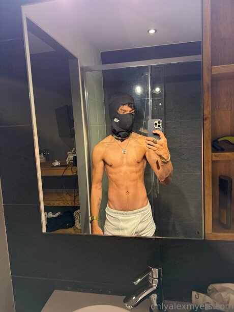 Alexmyers onlyfans pics