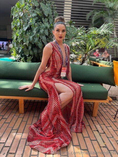 Mariiahneedless naked onlyfans