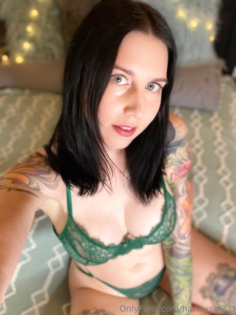 Harleysin2 0 naked on onlyfans