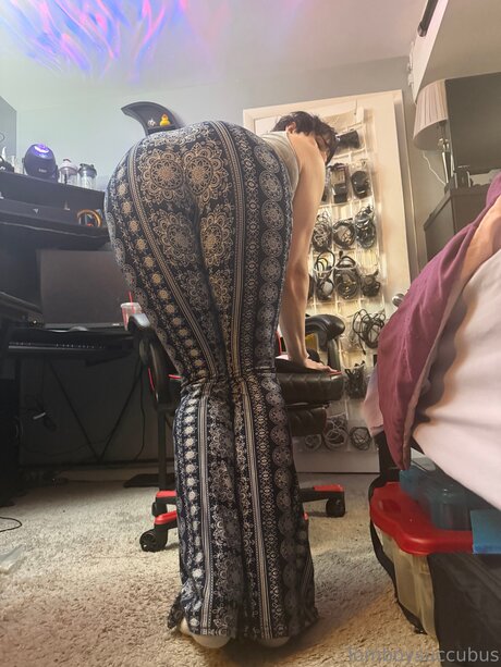 Tomboysuccubusfree onlyfans pics nude