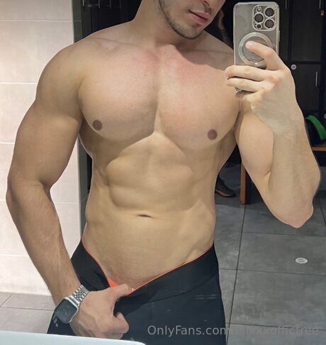 Elixxxofficfree onlyfans pics leaked