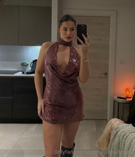 Sophiestonehouse onlyfans nude pictures