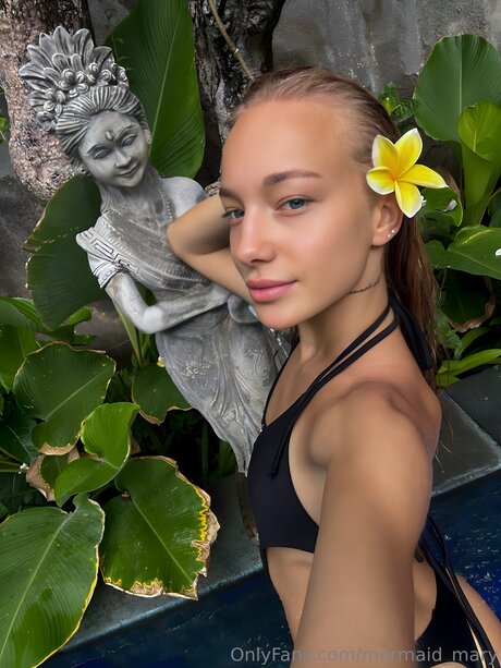 Mermaid Mary onlyfans model