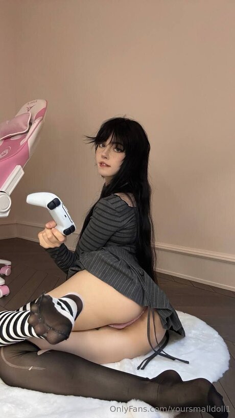 Yoursmalldoll1 onlyfans leaks