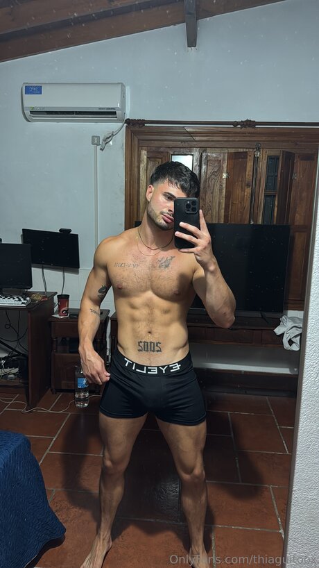 Thiaguitoox onlyfans leake