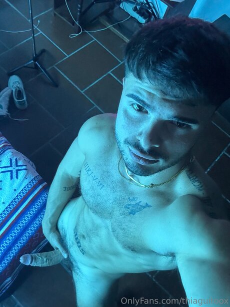 Thiaguitoox nude onlyfans pics