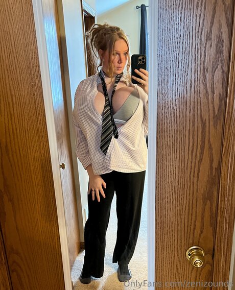 Zenizounds nude on onlyfans