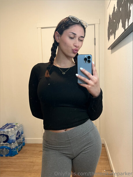 Therealkateparker onlyfans images