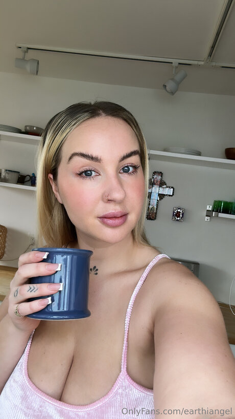 Earthiangel onlyfans nude content