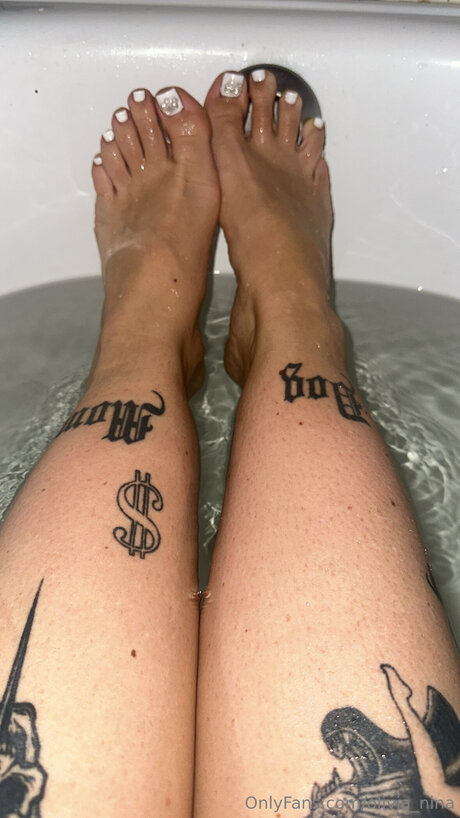 Olivia Nina naked onlyfans leak