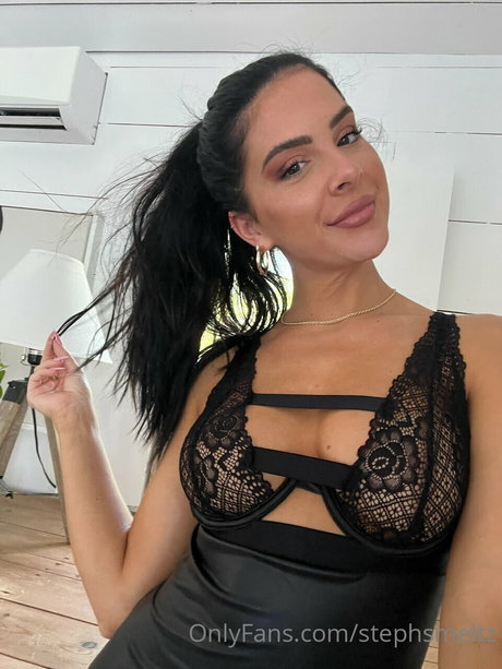 Stephanie Smeltz onlyfans leaked