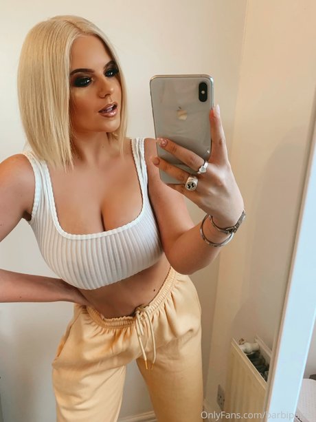 _Barbi onlyfans sextape leak