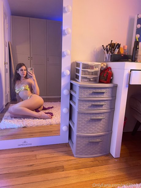 _av onlyfans nude photos