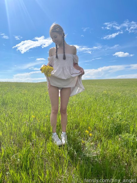 Tinyangelx_ porn only fans