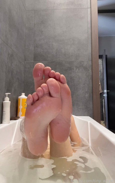 Tinyangelx_ onlyfans leaks porn