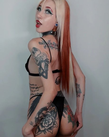 Alessa Lovecraft onlyfans sex leaked