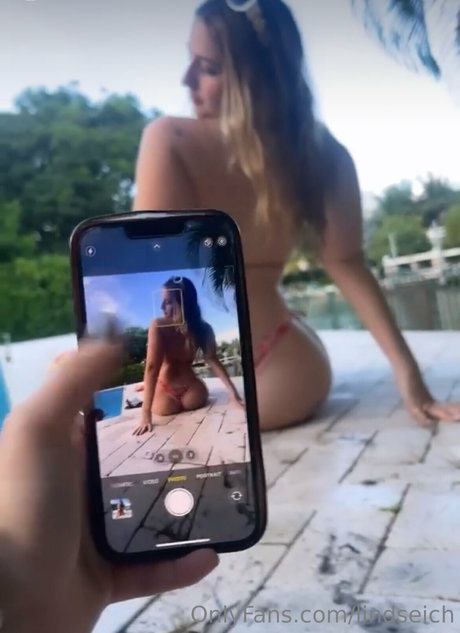 Lindsay Blake onlyfans naked leaked