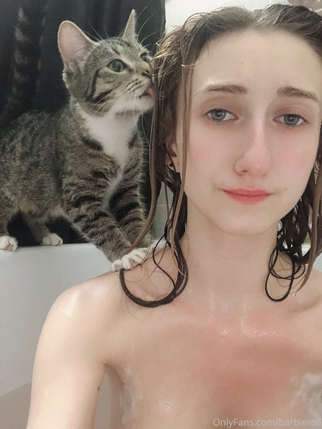 Roxane_ onlyfans leaked