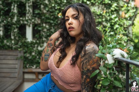 Bixton topless onlyfans