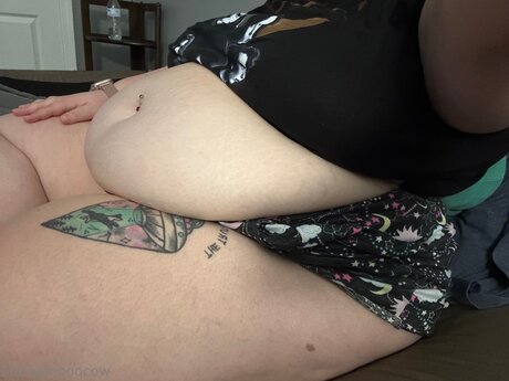 Mamamooocow onlyfans page