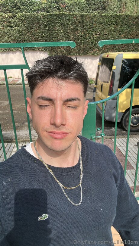 Guille18cm nude on onlyfans