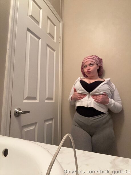 Thick Gurl101 only fans xxx