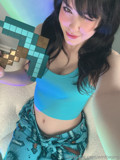 Emfoxpng onlyfans leams