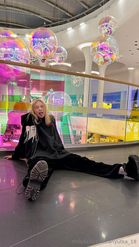 Anyutka 18 onlyfans nude