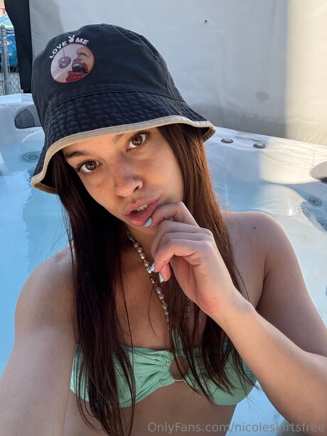 Nicoleskirtsfree onlyfans archives