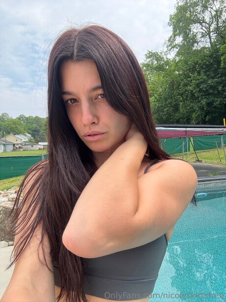 Nicoleskirtsfree onlyfans sex leak