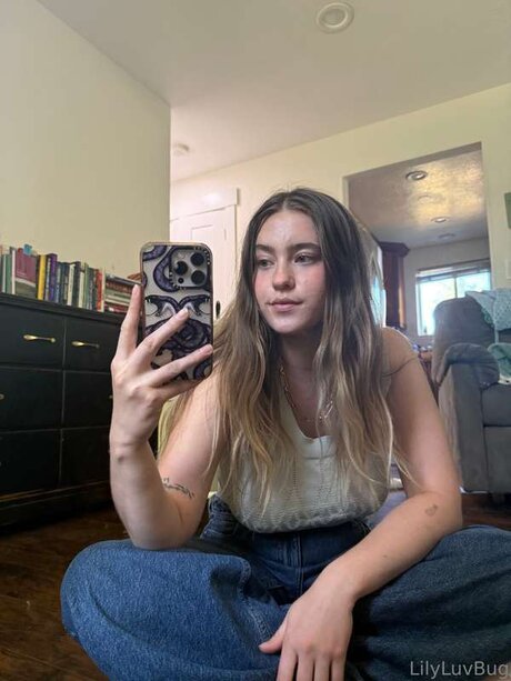 Babyyraisin onlyfans strip tease