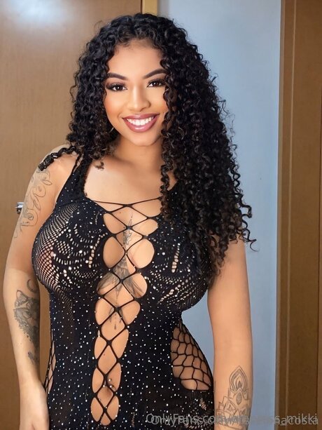 Empress Mikki onlyfans free content