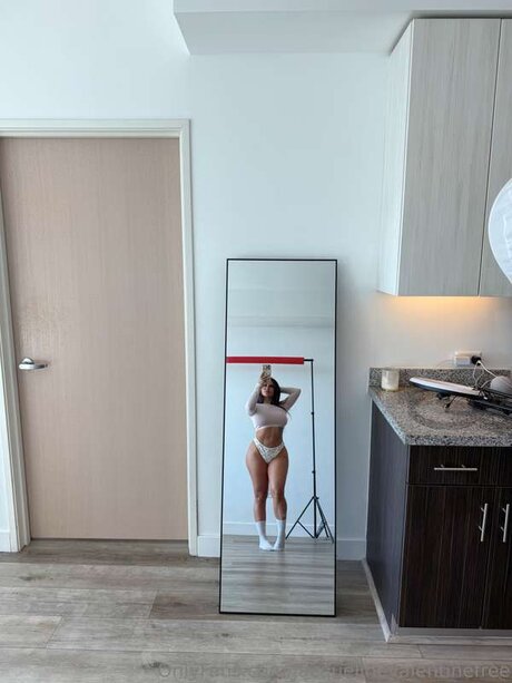 Jacquelinevalentinefree onlyfans leake