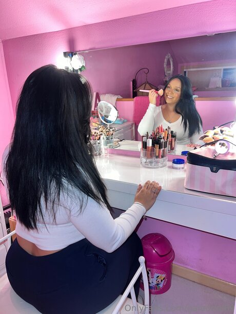 Galadriel69 onlyfans strip tease