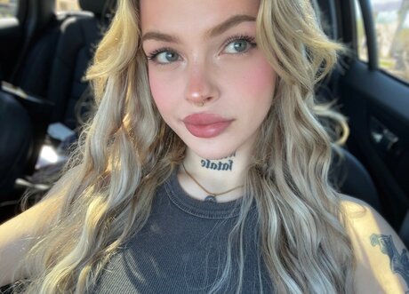 Sirenpain onlyfans model photo