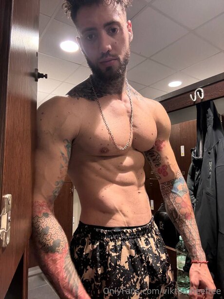 Viktoroneefree porn only fans