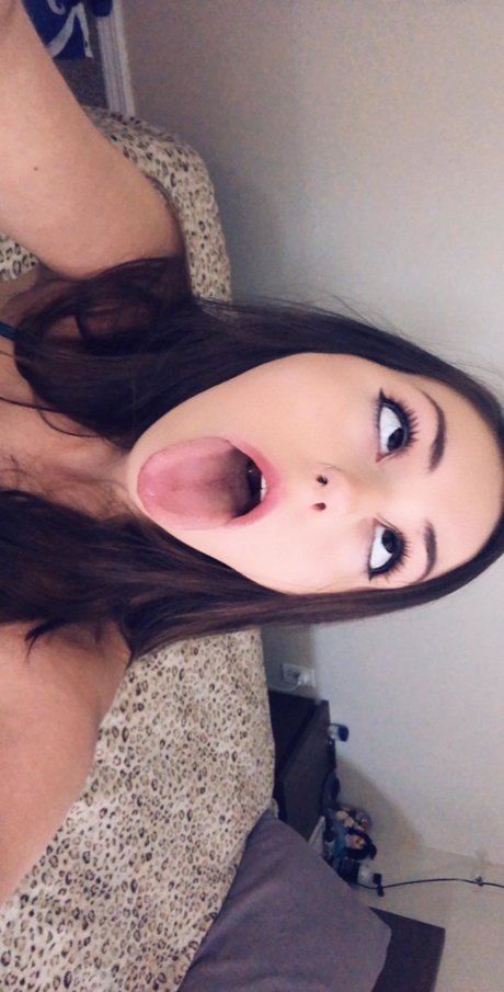 Molly Maeve leaked onlyfans photos