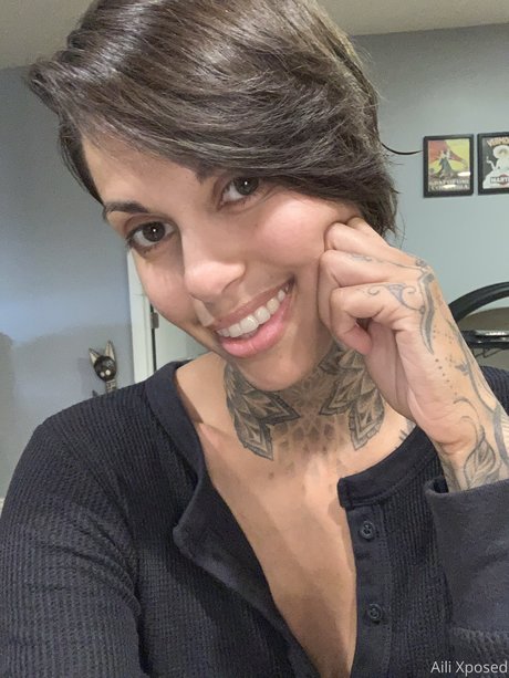 Aili Xposed onlyfans striptease