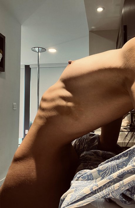 Bella rossxo onlyfans leajs