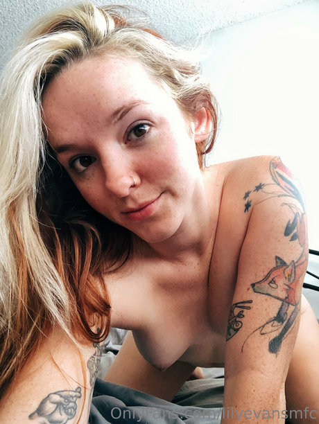 Lily evans nude leaked onlyfans