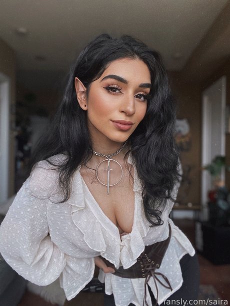 Saira Rose_ onlyfans picture