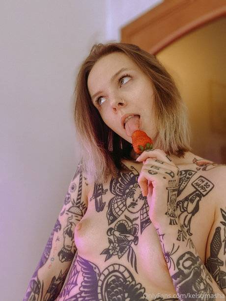 Tattooed Russian onlyfans photo