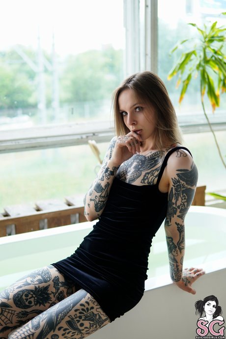 Tattooed Russian onlyfans leak