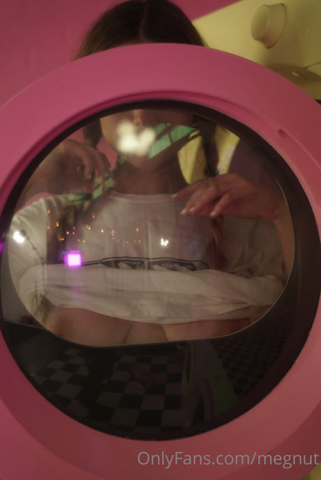 brunette petite onlyfans xxx shots