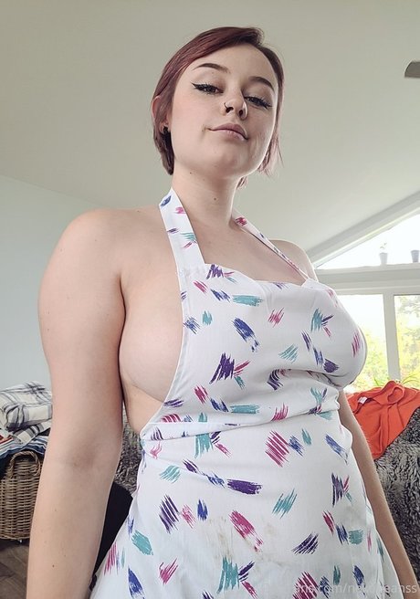 Midnightvulpi onlyfans topless