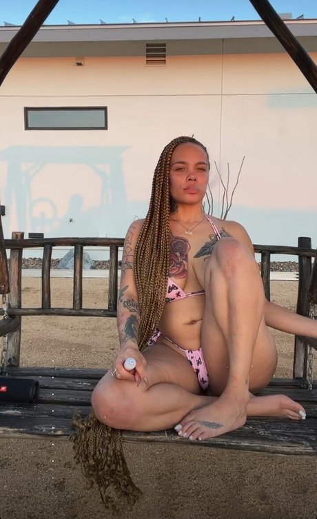 Sara Gold Iamsaragold onlyfans.